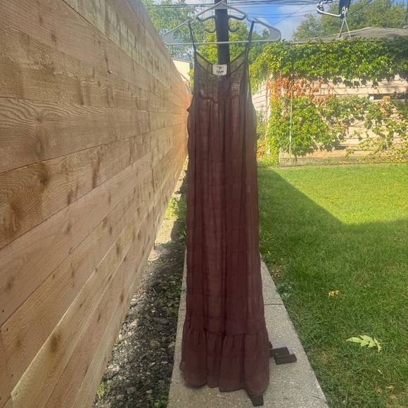 Piplette Beautiful sheer brown detailed maxi dress large - Picture 6 of 9